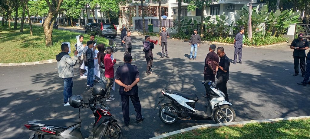 Didampingi Eggy Sudjana, Sejumlah Mahasiswa Sambangi PT. TCP INTERNUSA