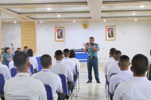 Danlantamal I Berikan Pengarahan Kepada 42  Casis Bintara PK TNI AL Gelombang II TA. 2023 Panda Lantamal I Belawan