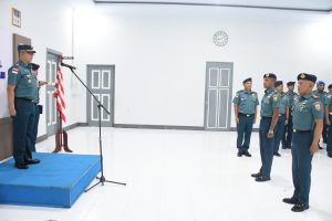 Danlanal TBA Pimpin Acara Kenaikan Pangkat Perwira dan Bintara Dilanjutkan Jam Komandan Kepada Seluruh Prajurit