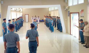 Komandan Lanal Sabang Terima Laporan Kenaikan Pangkat Personel Lanal Sabang