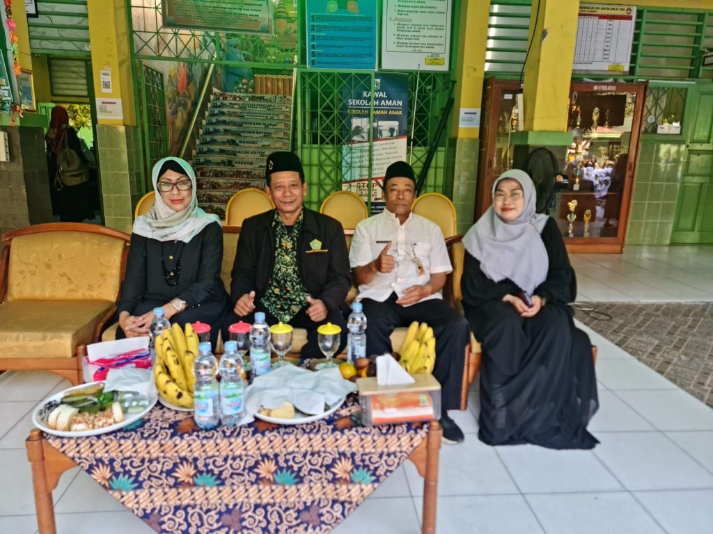 SDN Sunter Jaya 01,03,05 JAK-UT Peringati Maulid Nabi Muhammad SAW 1445 H