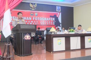 Tingkatkan Kemampuan Jelang Pemilu, Polda Sulsel Gelar Pelatihan Fotografi Bagi Personil Humas Jajaran Polda Sulsel