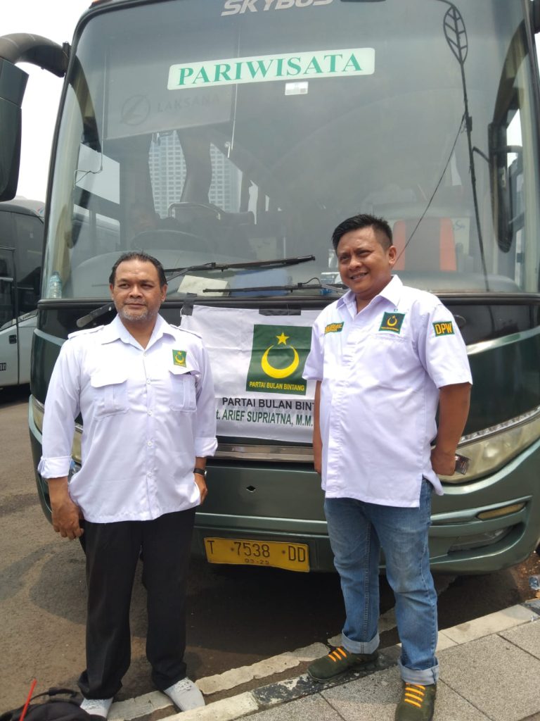 Partai Bulan Bintang Kerahkan Ribuan Anggota Kawal Pendaftaran Prabowo-Gibran Ke KPU
