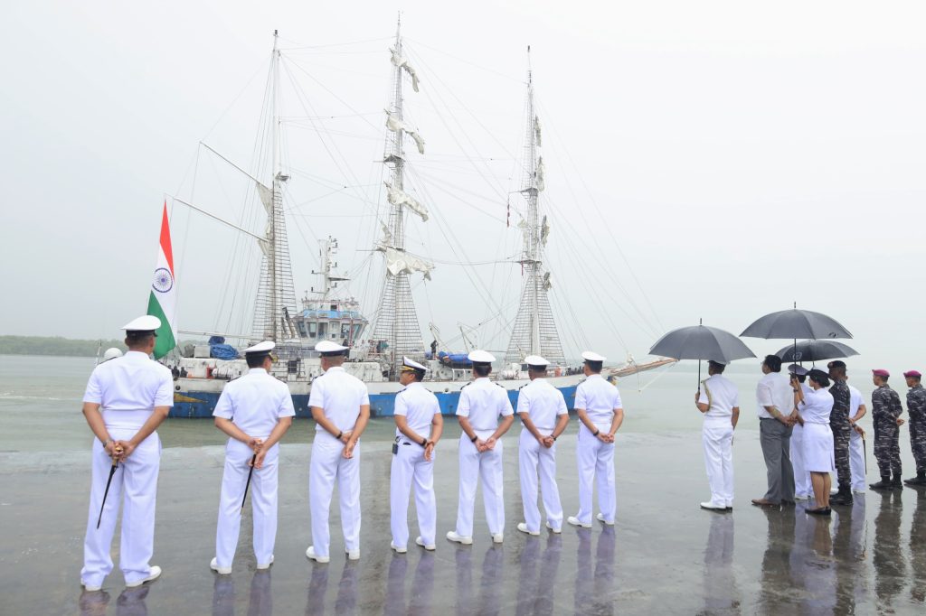 Lantamal I Sambut Kapal Perang India INS Sudarshini di Dermaga Pelindo Belawan