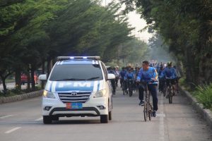 Tingkatkan Kesehatan dan Kebugaran Tubuh, Danlanal Dumai Gowes Bersama Prajurit