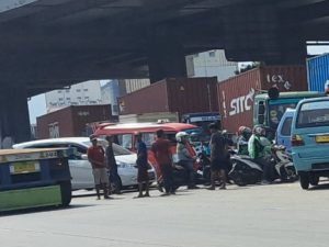 Pak Ogah Kembali Turun Ke Jalan di Wilayah Jakarta Utara Mengundang Keluhan Warga