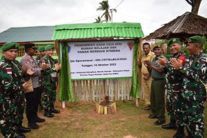 Suka Cita Masyarakat Distrik Venaha, Kala Dansatgas Yonif 125/SMB Resmikan Paud Si’mbisa