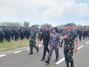 Komandan Lanal Bandung Hadiri Upacara dan Syukuran HUT Ke-78 Brimob Polri