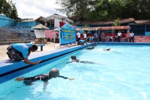 Sambut HUT Armada Tahun 2023, Lanal Dumai Gelar Lomba Renang Militer