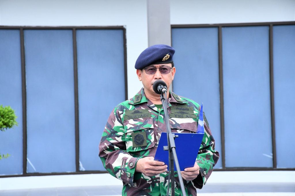 ASINTEL DANLANTAMAL I PIMPIN UPACARA BENDERA 17-AN