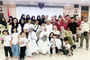 Sebagai Bakti Anak Kartika Oman Ikuti Pesan Almarhum Papa Agar Berbagi Kepada Para Anak Yatim