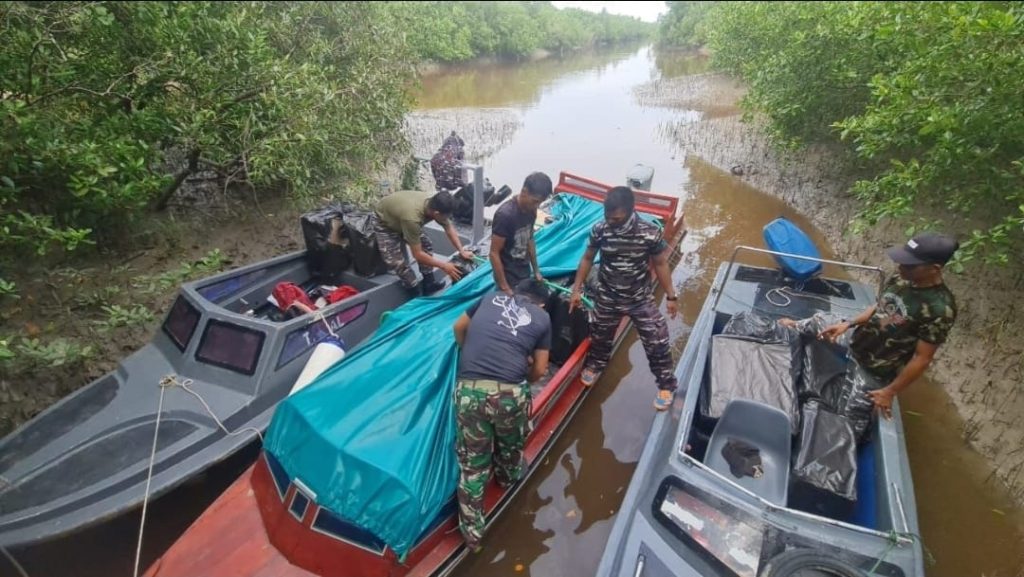 Lanal Dumai Kembali Gagalkan Penyelundupan Rokok di Perairan Sungai Guntung Kabupaten Inhil Provinsi Riau