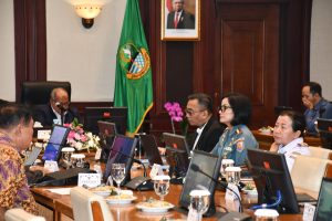 Komandan Lanal Bandung Selaku Narasumber Pada Rapat Dengan Anggota DPR RI