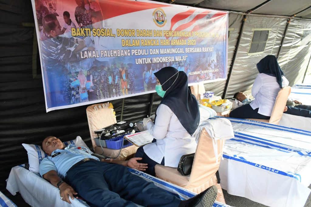 Peringati Hari Armada RI Tahun 2023, Lanal Palembang Gelar Bakti Sosial dan Donor Darah