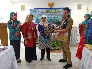 Tim Studi Tiru Cara Cepat Penurunan Stunting Kelurahan Jatinegara Cakung