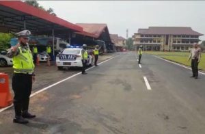 Pastikan Semua Giat Pengawalan berjalan Sukses, Tim Subsatgas Kawal OMB Kapuas 2024 Polda Kalbar Intensifkan Latihan Rutin.