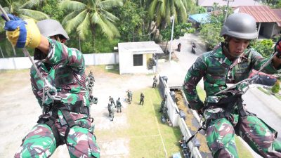 Asah Naluri Tempur dan Ketangkasan, Prajurit Lanal TBA Latihan Seat Rappeling
