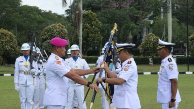 Komandan Lanal Bandung Hadiri Upacara Sertijab Danlanal Babel