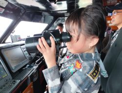 Joy Sailing Siswa-Siswi TK Hang Tuah Bersama KAL Tedung I-1-37 di Perairan Dumai