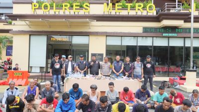 Polres Jakut grebek Kampung Bahari puluhan orang diamankan