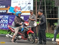 Wartawan Jakarta Utara Kembali Bagikan Ratusan Takjil di Lingkungan Kantor Wali Kota Jakarta Utara