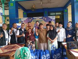 Berbahagia di Bulan Ramadhan, BRI Group Salurkan 1000 Paket Sembako Kepada Warga Kelurahan Kapuk