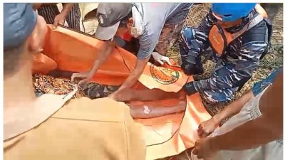 Aksi Babinpotmar Manna Bersama Tim Gabungan Temukan Korban Tenggelam di Sungai Air Manna Kabupaten Bengkulu Selatan