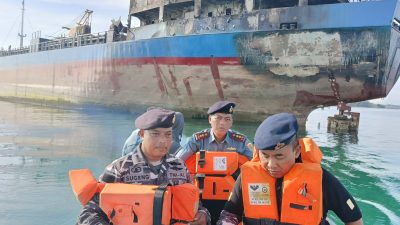 Komandan Lanal Bintan Pastikan Kapal Yang Alami Kebakaran di Perairan Berakit Tidak Ganggu Alur Pelayaran