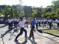 Jaga Kebugaran Fisik, Prajurit Lanal Nias Laksanakan Olahraga Bersama dan Latihan Beladiri Taktis