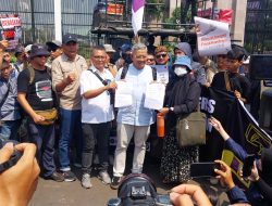 Demo Tolak RUU Penyiaran, Muhammad Farhan : Kalau saya anggota DPR satu-satunya, saya berhentiin semuanya