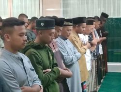 Pangdivif 2 Kostrad Sholat Subuh Berjamaah Bersama Keluarga Besar Menarmed 2 Putra Yudha
