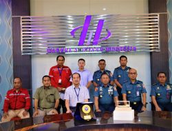 Danlantamal I Laksanakan Kunjungan Kerja Kepada Direktur PT. Waruna Shipyard Indonesia