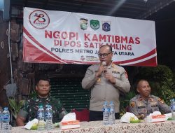 Kapolres Jakarta Utara Gidion, Ngopi Kamtibmas Bersama Warga di POS SATKAMLING JU, RW 06, Kelurahan Sunter Agung, Jakarta Utara