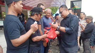 Polsek Koja Polres Metro Jakarta Utara Adakan Penyembelihan dan Distribuikan Hewan Qurban