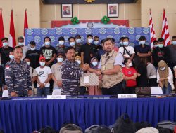 Tim F1QR Pangkalan TNI AL Dumai Amankan 42 Orang PMI Non Prosedural Dari Malaysia