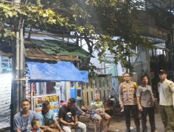 Patroli Wilayah dan Pemantauan Aktifitas Masyarakat Bhabinkamtibmas Kelurahan Kampung Rawa.