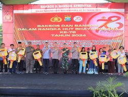 Karumkital Dr. Komang Makes Hadiri Baksos dan Bansos Hari Bhayangkara Ke-78 Tahun 2024