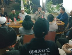 Ngopi Kamtibmas Bareng Kapolsek Metro Tanah Abang Di Pos Satkamling Rusun RW 11 Kelurahan Petamburan