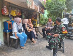 Babinsa Dan Bhabinkamtibmas Melaksanakan Kunjungan Ke Pemukiman Warga RW 02 Kelurahan Gelora