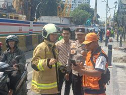 Layani Masyarakat Dengan Penuh Rasa Keikhlasan.