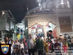 Polsek Kemayoran Mengamankan Kegiatan Pawai Obor Dalam Rangka Memperingati Malam 1 Muhharam 1446 Hijriah.