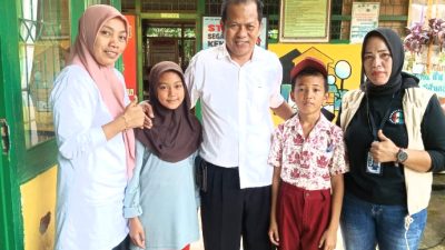 Juara O2SN, Siswa UPT SD Inpres 6/75 Kading, Dihadiahi Tabungan Simpel BPD oleh Dinas Pendidikan Bone