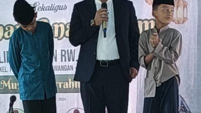 Masyarakat RW 04 Kelurahan Pasir Putih Kecamatan Sawangan Kota Depok Menyantuni Anak Yatim Dhuafa Dan Janda