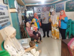 Anggota Binmas Polsek Sawah Besar Melaksanakan Patroli dan Sambang Wilayah