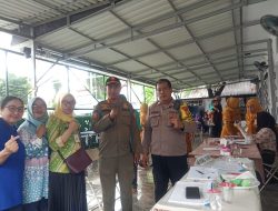 Bhabinkamtibmas Kelurahan Harapan Mulia Menghadiri Kegiatan Pencanangan Pekan Imunisasi Nasional (PIN) Polio 2024