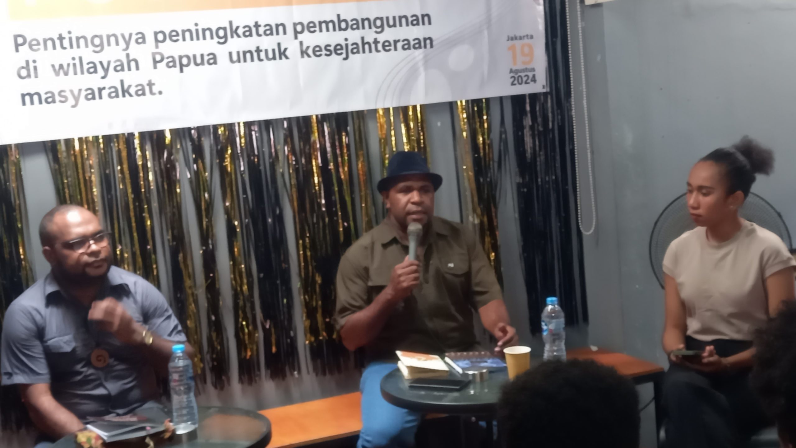 Charles Kossay (Bang Chako)