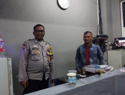 Bhabinkamtibmas Kelurahan Sumur Batu Melaksanakan Kegiatan Sambang Dan Patroli Dialogis