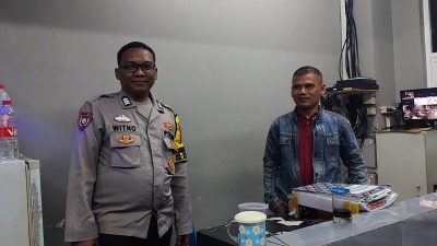 Bhabinkamtibmas Kelurahan Sumur Batu Melaksanakan Kegiatan Sambang Dan Patroli Dialogis