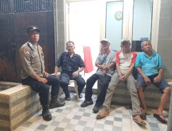 Bhabinkamtibmas Kelurahan Galur Patroli Wilayah Sambang Ke Pos Kamling