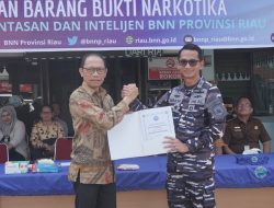 Lanal Dumai Kembali Dapat Penghargaan Atas Komitmennya Dalam Memberantas Peredaran Gelap Narkoba